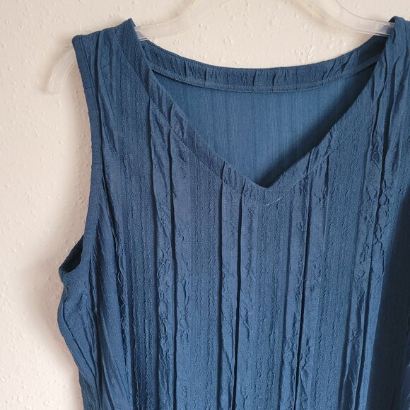 LUYAA Women's V Neck Tank Tops Casual Sleeveless Shirts Loose - Picture 3 of 8